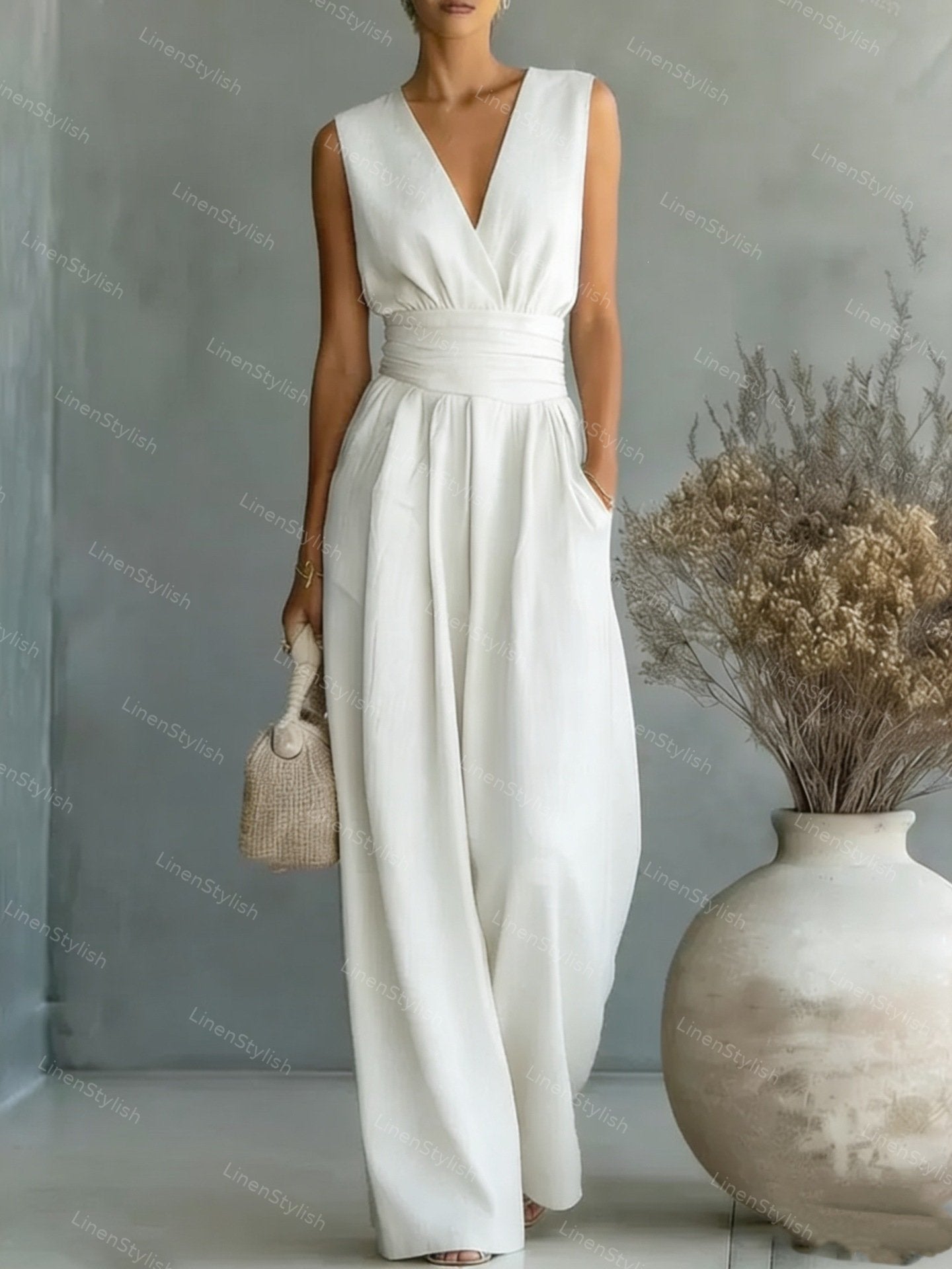 Elegant Sleeveless Waist V-neck Jumpsuit